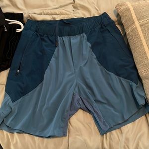 Lululemon mens 5in short